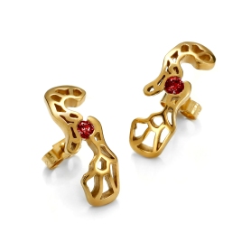 Ajouré 18ct yellow gold earrings with rubies